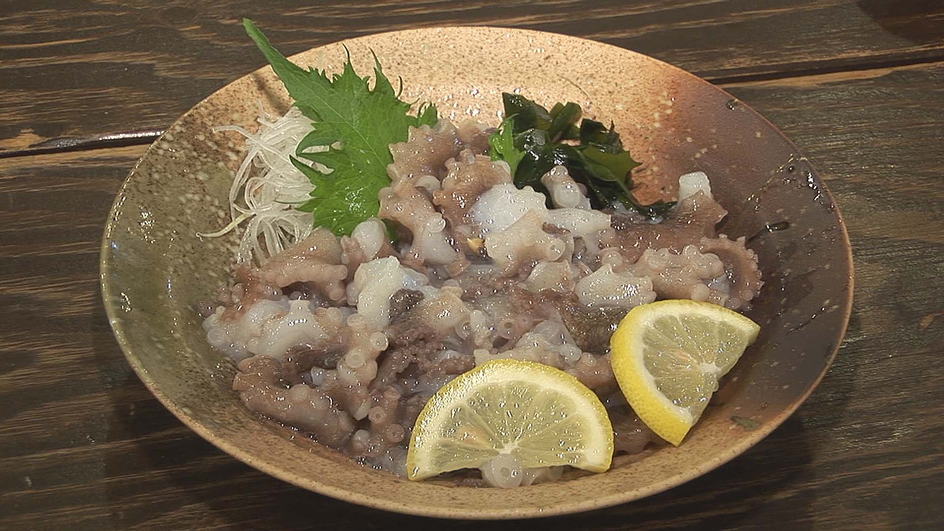 春夏の新風物詩誕生 挑戦者求む 大暴れタコとの戦い 大阪の居酒屋で活きタコの踊り食い始まる Prでっせ